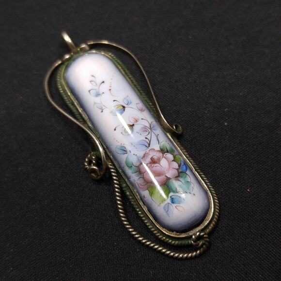 Vintage 1940s Russian Filigree Hand Painted Floral Pendant, Porcelain Floral Pin - Picture 7 of 10
